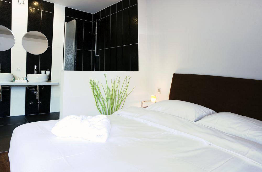 La Cour Des Augustins Boutique Gallery Design Hotel Genf Exterior foto
