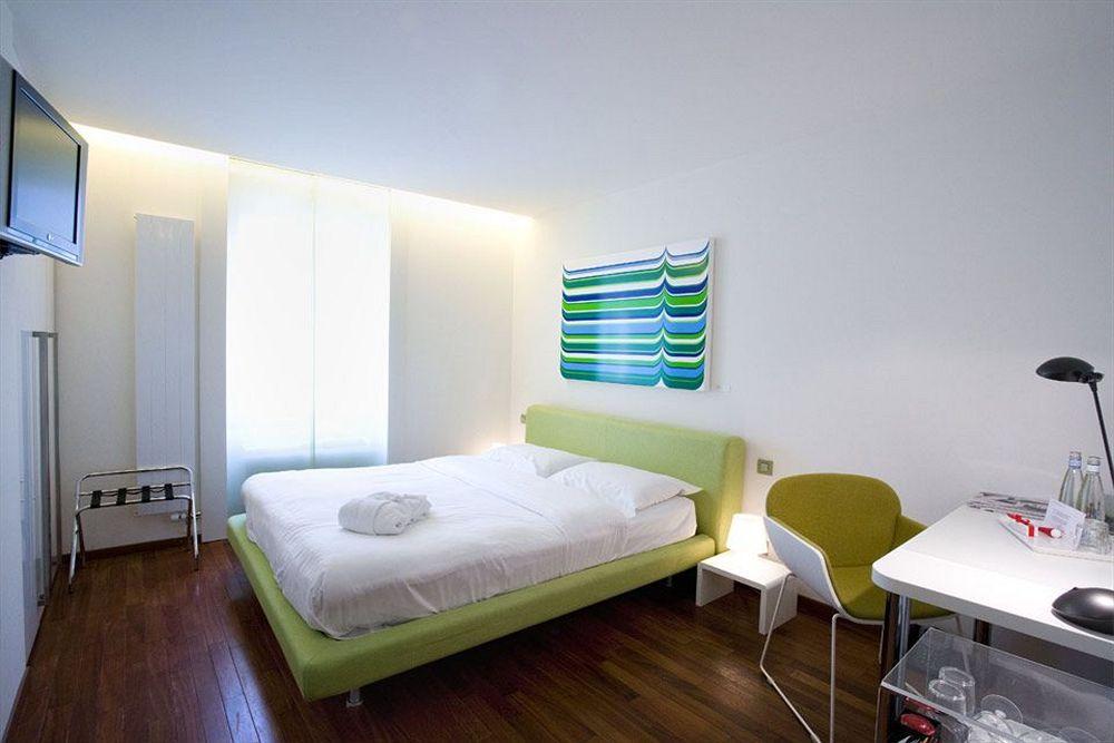La Cour Des Augustins Boutique Gallery Design Hotel Genf Zimmer foto